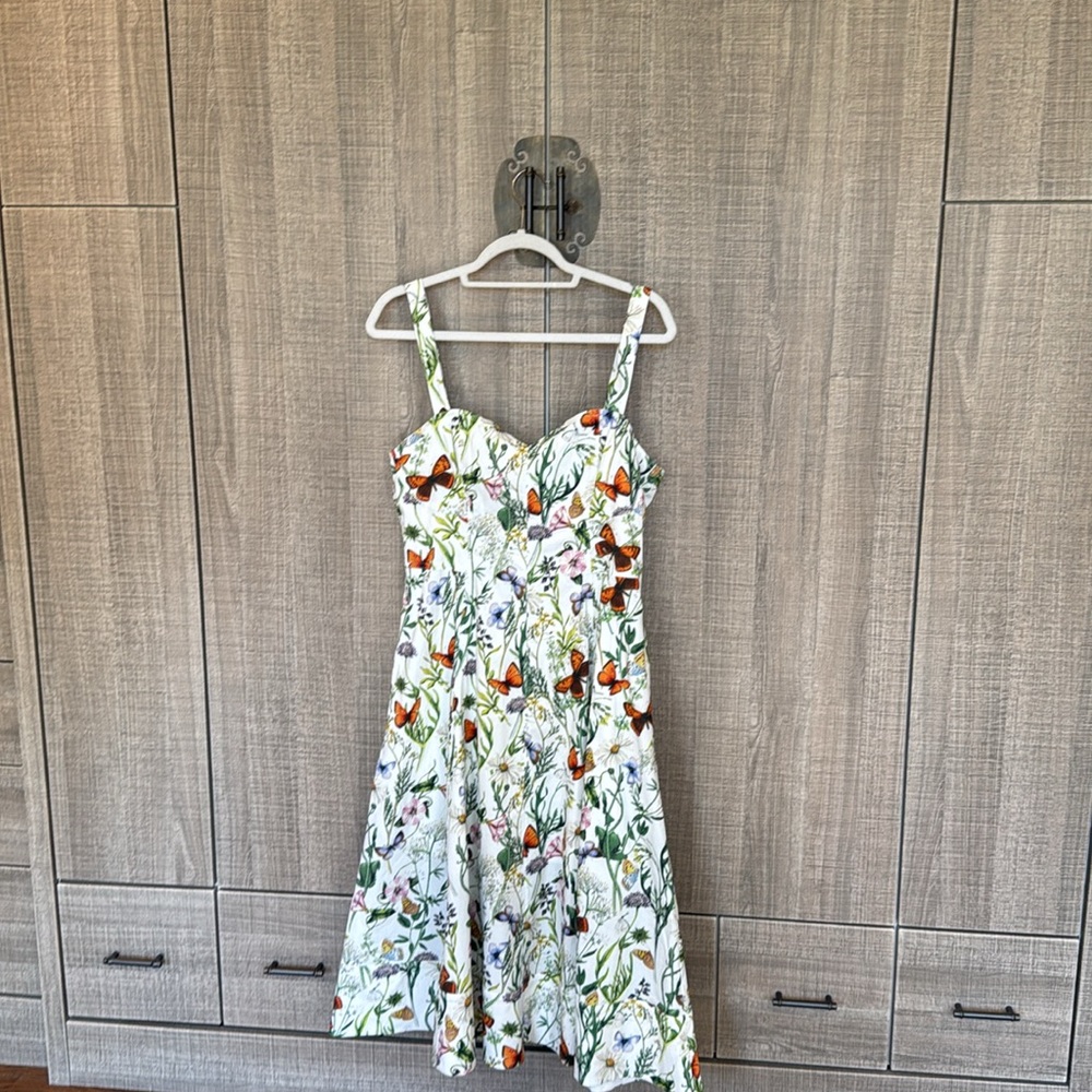 Avec Les Filles Botanical Fit & Flare Midi Dress in Butterfly Floral - Picture 10 of 17
